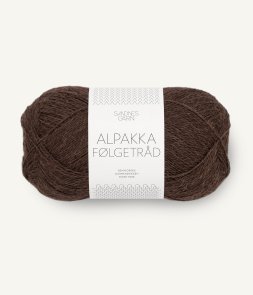 Alpakka Følgetråd färg 3091 Cacao Nibs sandnes garn handarbetsboden örebro petiteknit tunn följetråd alpacka