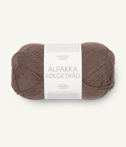 Alpakka Følgetråd färg 3161 Eikenøtt sandnes garn handarbetsboden örebro petiteknit tunn följetråd alpacka