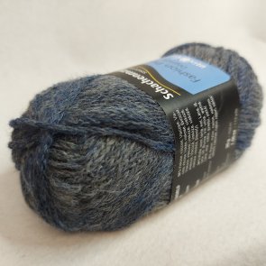 Fashion Pieces färg 00455 blå/grå sticka virka kroka garn yarn handarbete handarbeta handarbetsboden i örebro närke hantverk sch