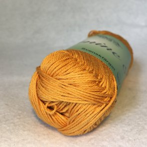Jasmine 8/4 50 g färg 1015 senapsgul kinna textil tunt virkgarn merceriserat handarbetsboden örebro virka sticka